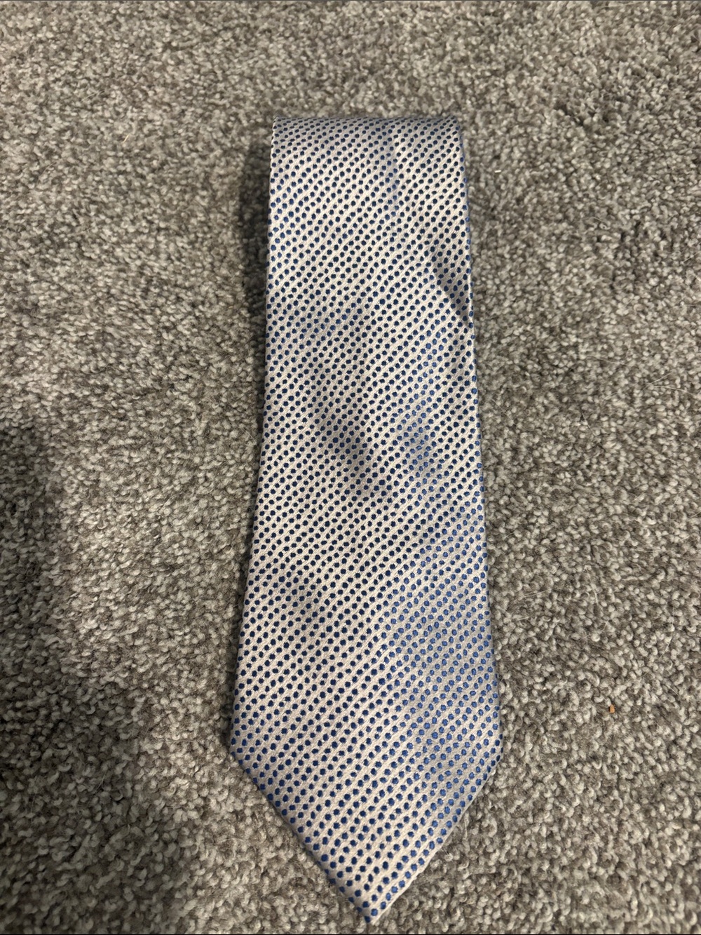Charvet Classic Blue Dot Pattern Men’s Tie